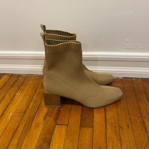 Dolce Vita Ribbed Knit like Bootie